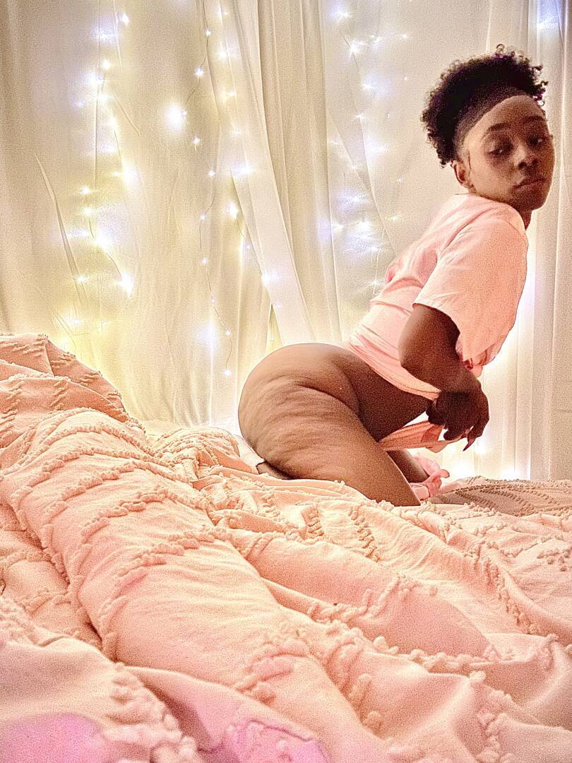 Queenie - Independent Female San Diego Escort