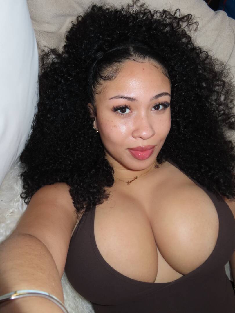 Hillary - Independent Female Las Vegas Escort