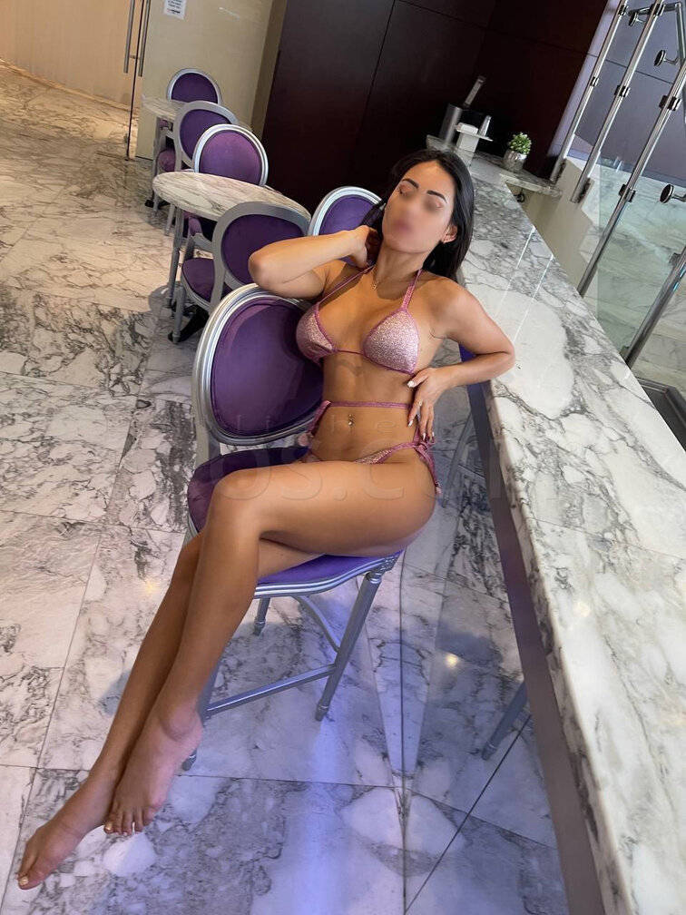 Bianca - Independent Female Miami Escort