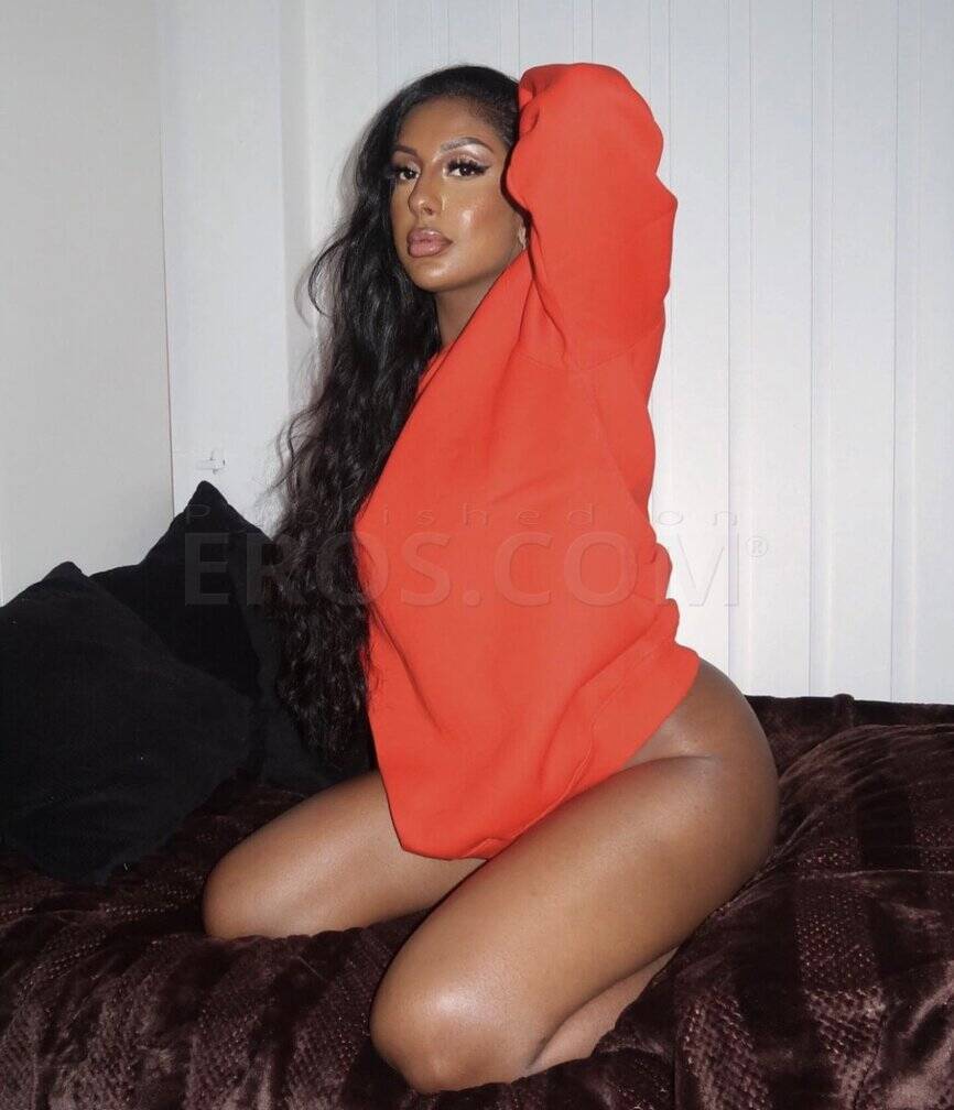 Icon Elke 50 inch - Independent Female Los Angeles Escort