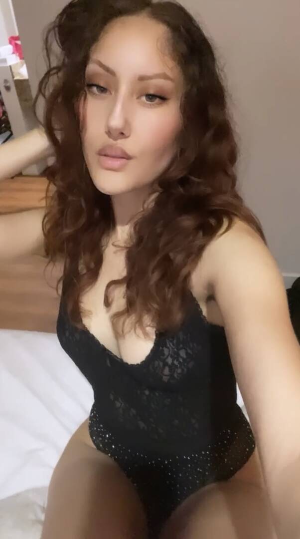 Autumn - Independent Female San Diego Escort