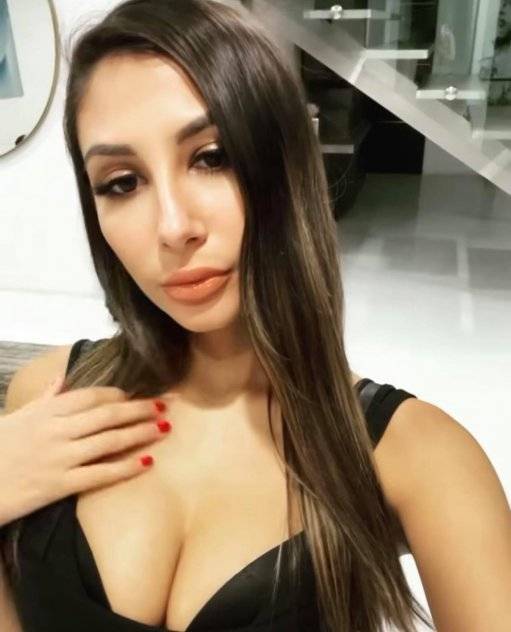 Gia - Independent Female Los Angeles Escort