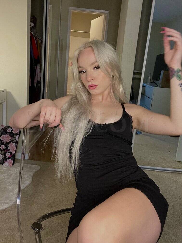 Crystal - Independent Female Los Angeles Escort