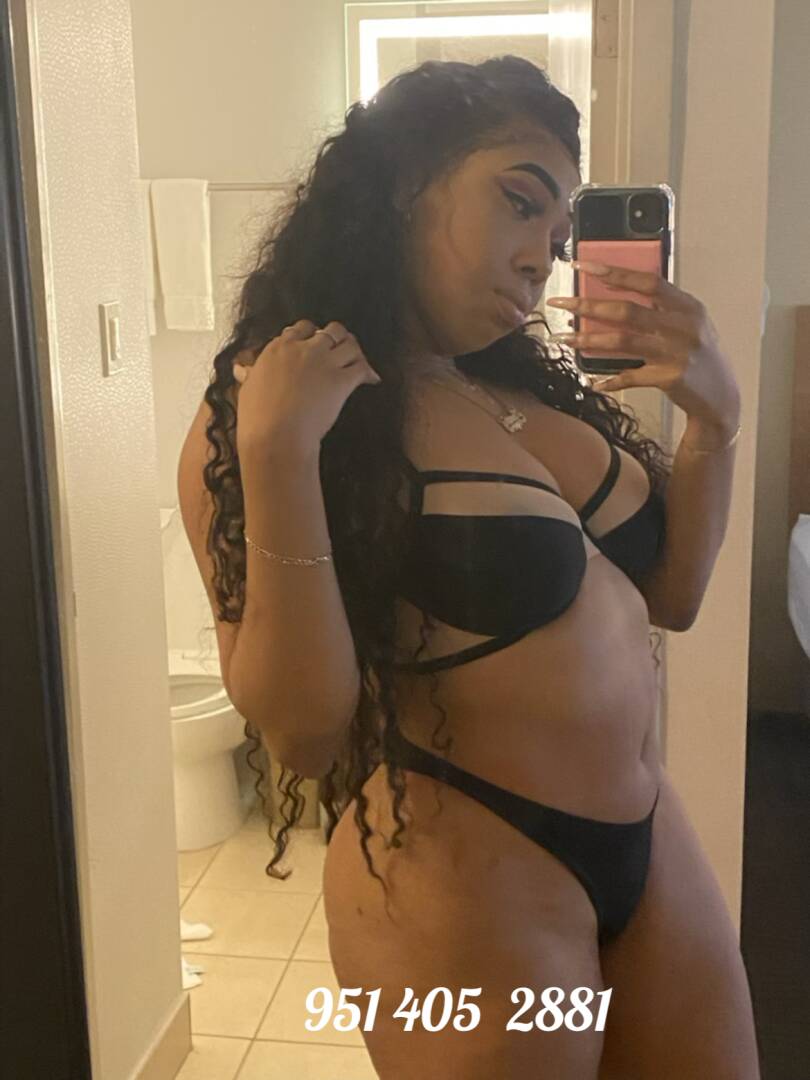 Nicole - Independent Female Orange County Escort