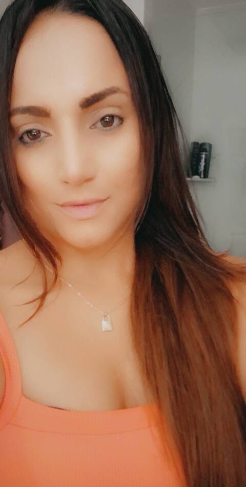 Adrian - Independent Female Miami Escort