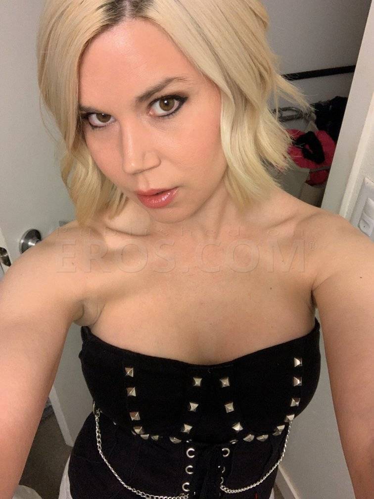 Ariya Sloane - Independent Female Los Angeles Escort