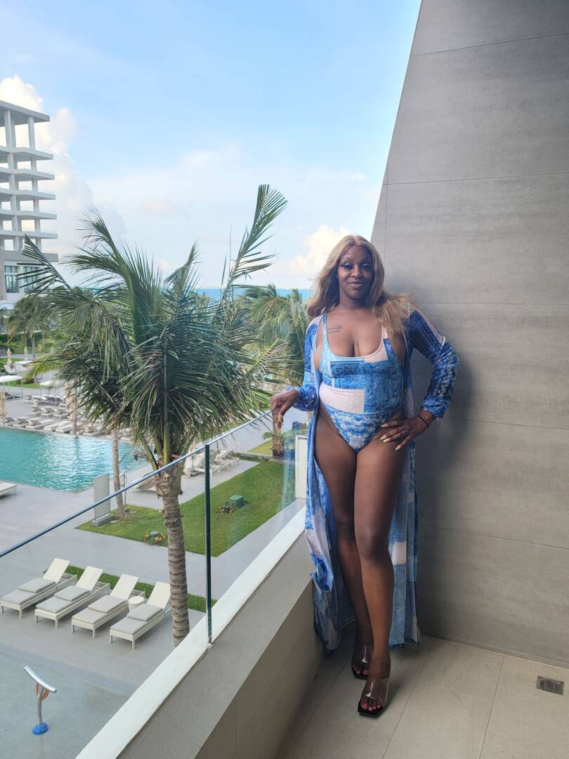 Nicole - Independent Female Houston Escort