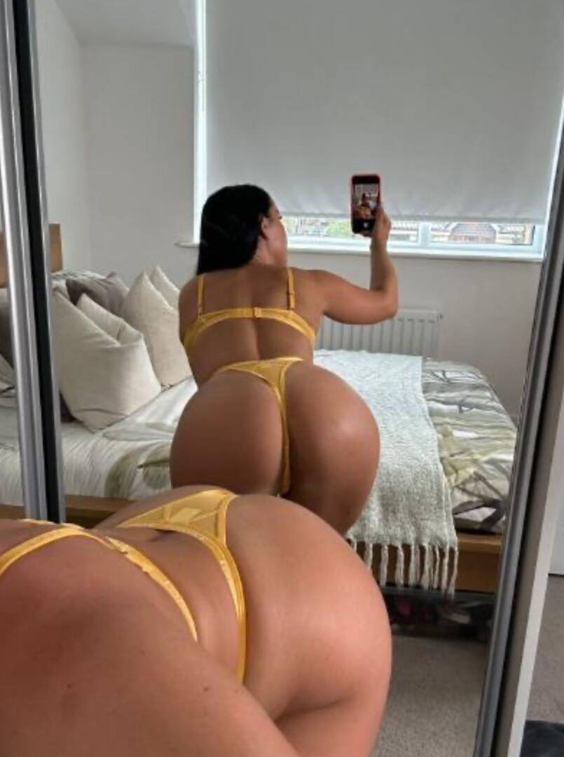 Karla - Independent Female Los Angeles Escort