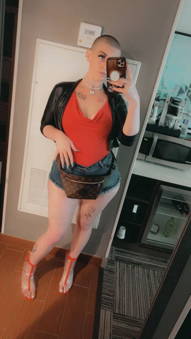 Blue - Independent Female Houston Escort