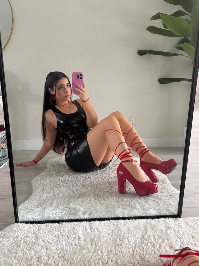 Crystal - Independent Female San Francisco Escort