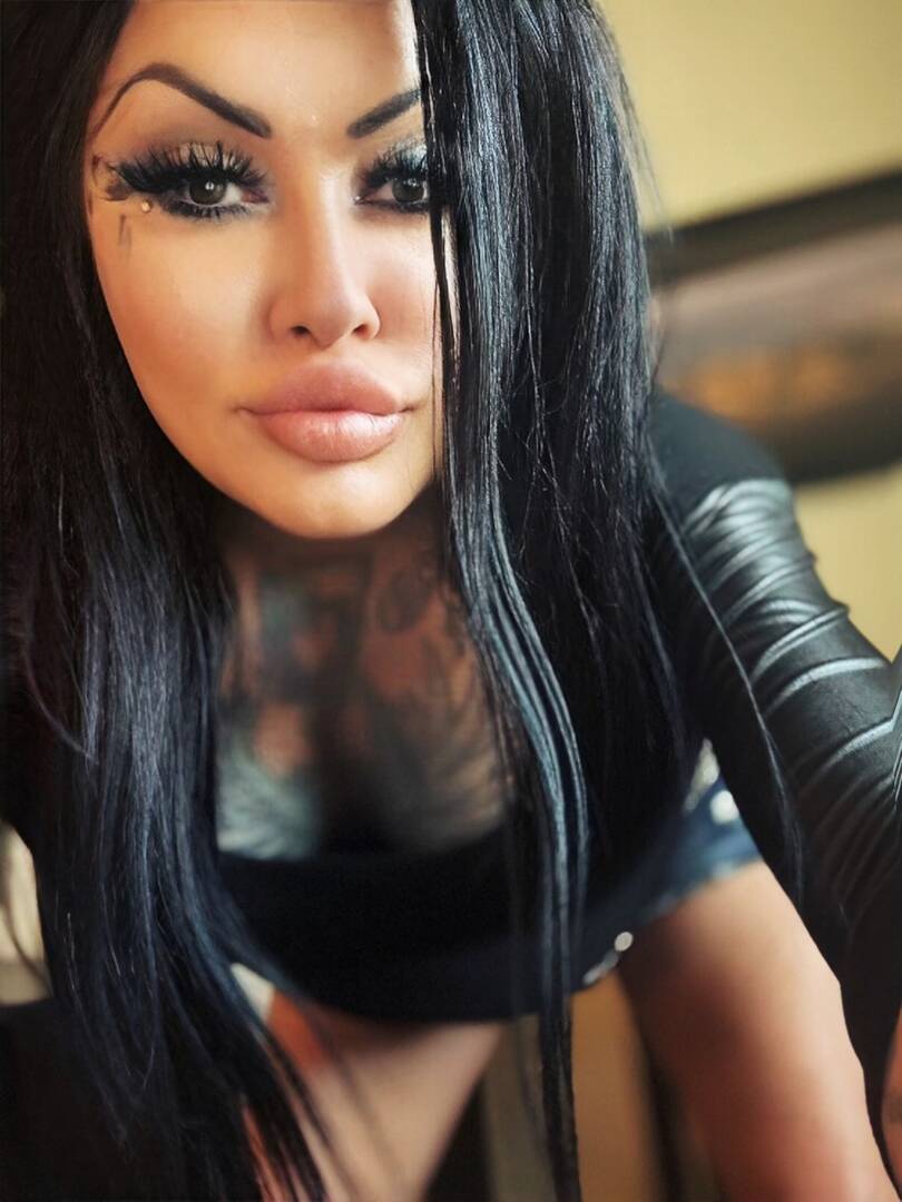 Devin D - Independent Female Las Vegas Escort
