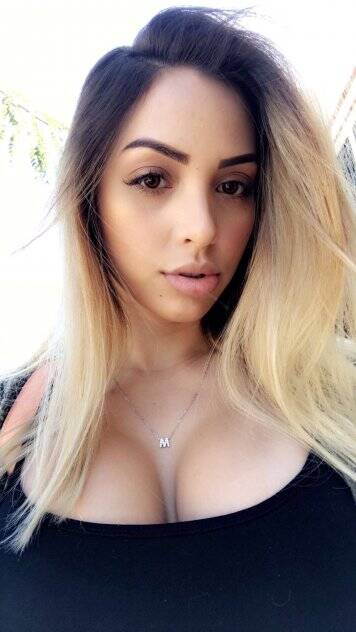 Karla - Independent Female Oklahoma City Escort