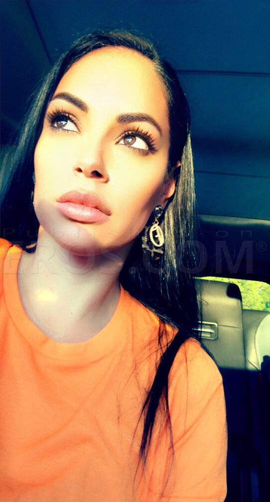 V - Independent Female Las Vegas Escort