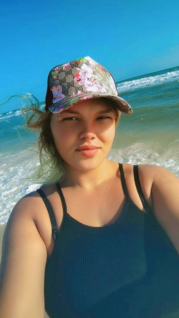Sierra - Independent Female Los Angeles Escort