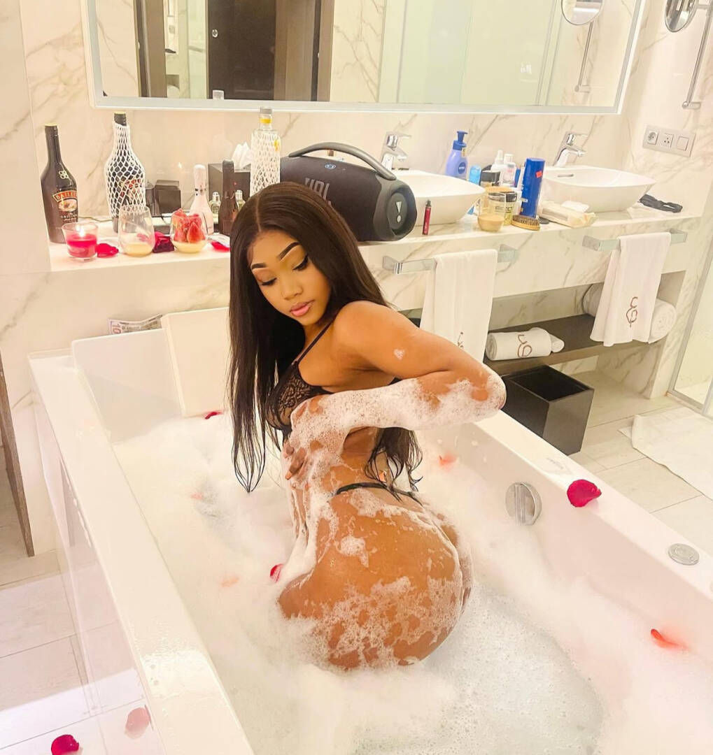 Aja - Independent Female Bakersfield Escort