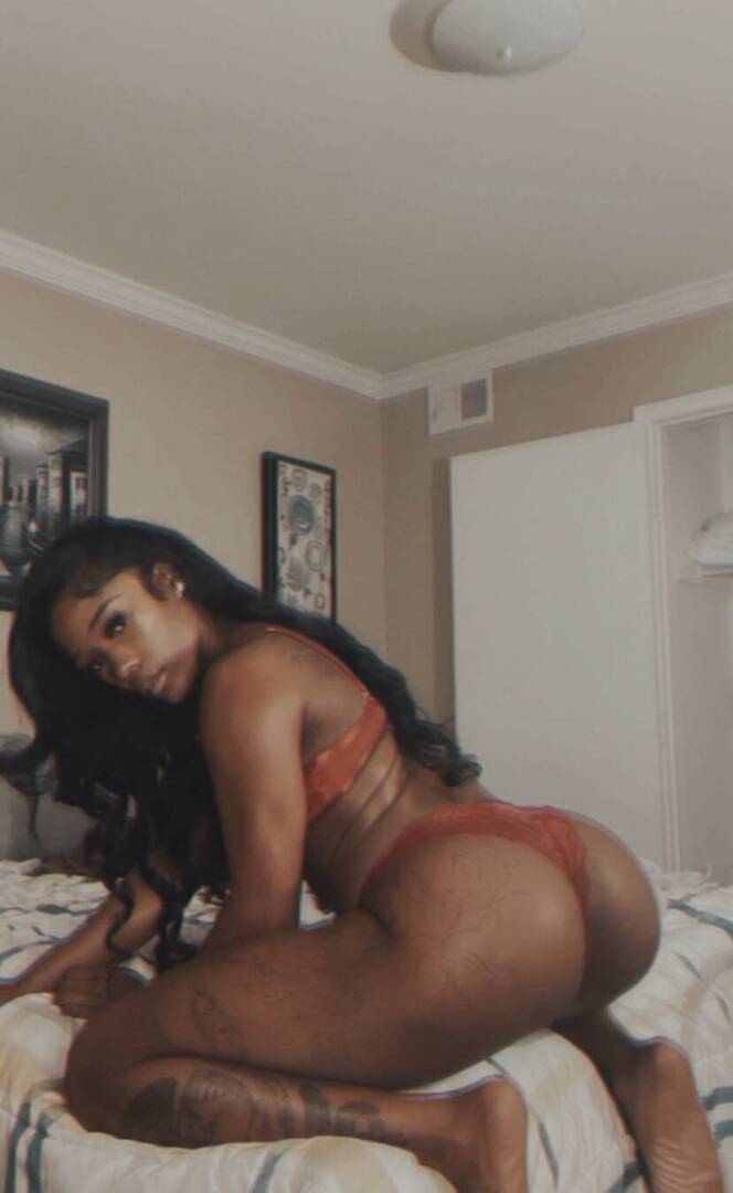 LuXXury - Independent Female Houston Escort