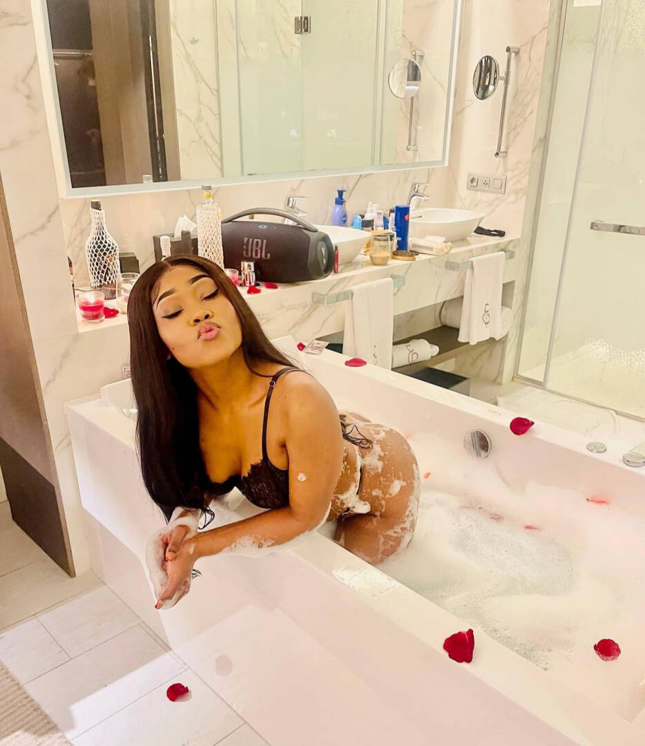 Ajá - Independent Female Fresno Escort