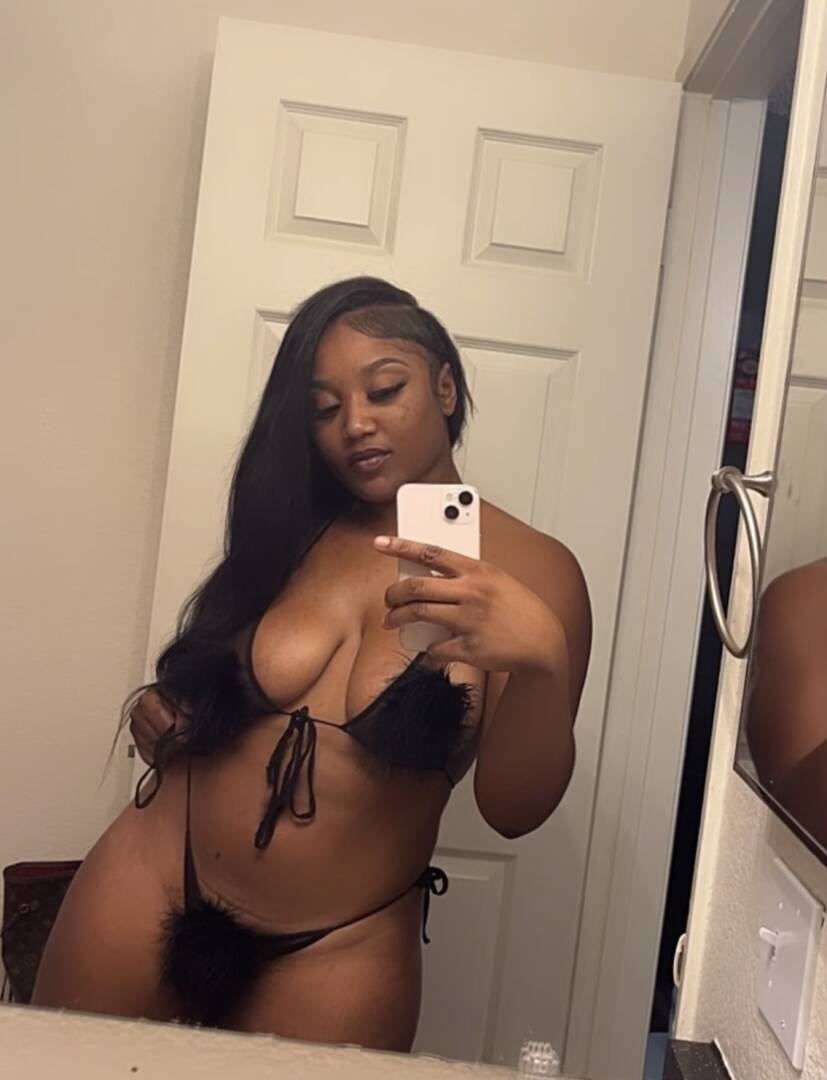 Mulan - Independent Female Sacramento Escort